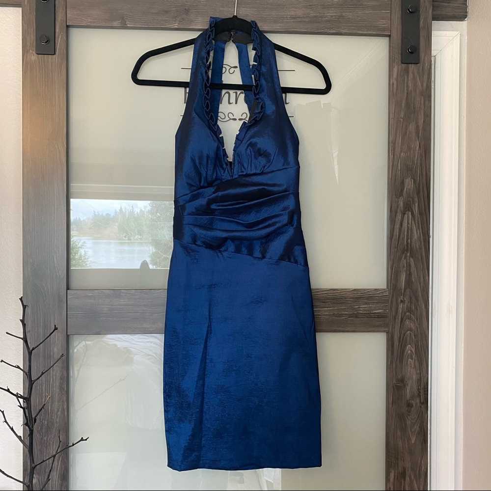 Pretty blue special occasion dress low neckline